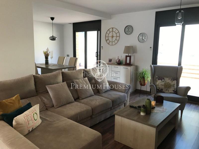 Foto 93b14c5f-585d-419c-af69-42d9474c5916. Maison jumelée avec chauffage parking piscine dans Mas romeu Calafell