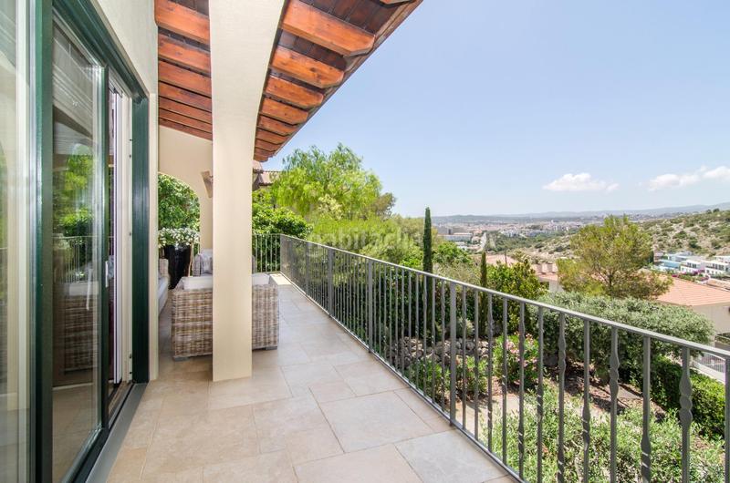 Foto 7c209688-9703-4dd5-86a4-830a117d0b4e. Casa amb calefacció aparcament piscina a Levantina - Montgavina - Quintmar Sitges