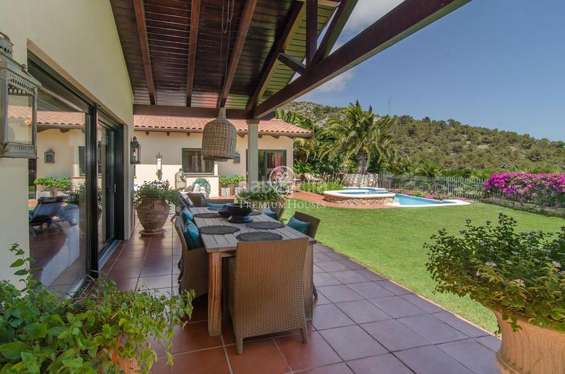 Foto a75fa5b4-303a-45fa-97ae-9f87ac73208c. Casa amb calefacció aparcament piscina a Levantina - Montgavina - Quintmar Sitges