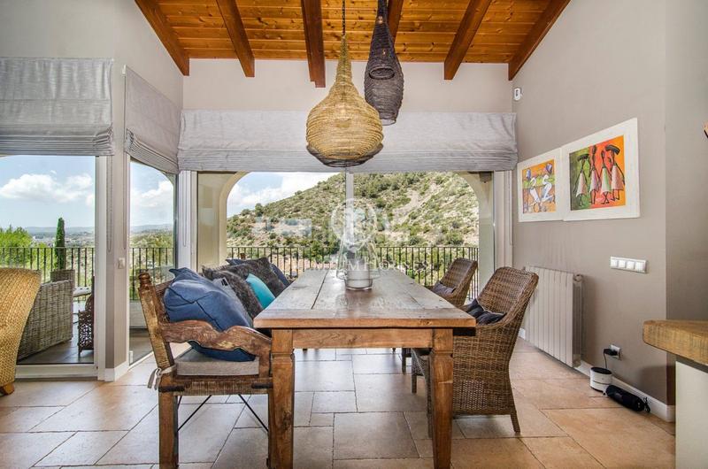 Foto b2046831-4096-4d25-915a-193f6f01465c. Casa amb calefacció aparcament piscina a Levantina - Montgavina - Quintmar Sitges