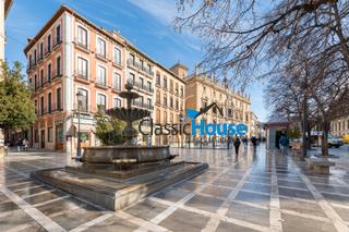 Casa pareada en Centro - Sagrario. Exclusiva casa pareada con encanto andaluz