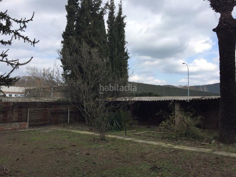Foto 51a7cc87-bda4-4607-95ed-f5ac615cb808. Casa  de pueblo con gran jardín en Anglès