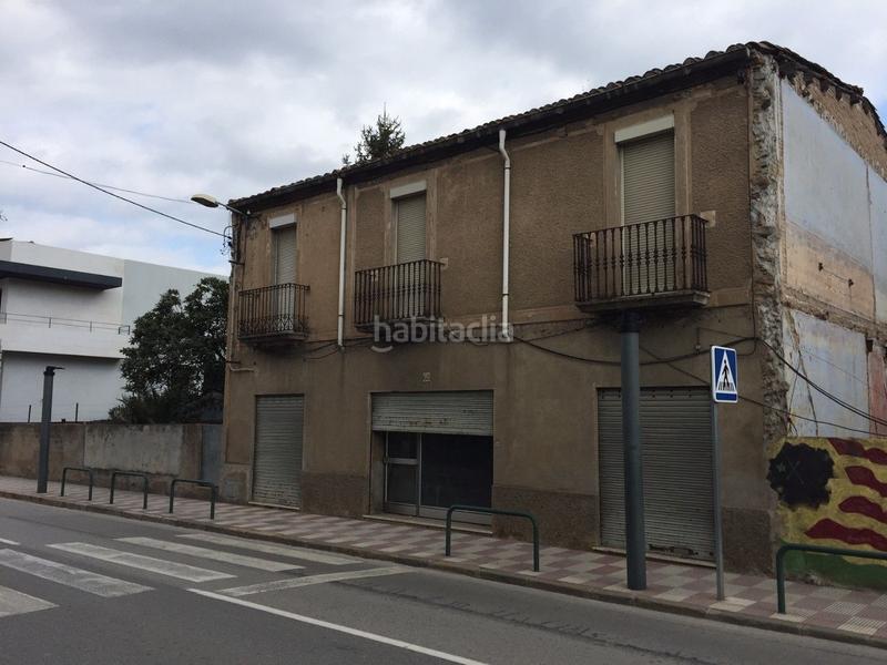 Foto b9bbf1a4-0833-4063-a5c5-22da4c3dab87. Casa  de pueblo con gran jardín en Anglès
