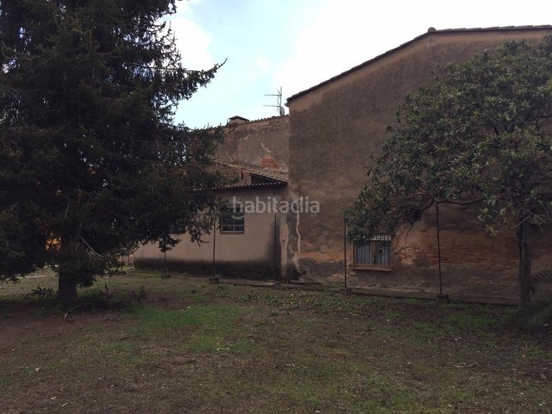 Foto fbc5d53e-713e-48b0-8254-107dbedebb3b. Casa  de pueblo con gran jardín en Anglès