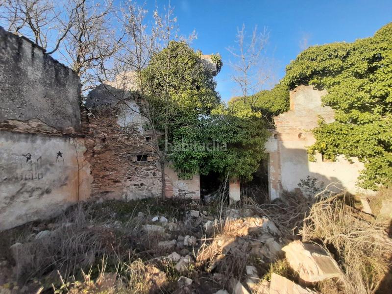 Foto b46c29ce-0f5a-4d19-b356-92d62f0e512f. Masía finca rústica con 2 masías! en Quart