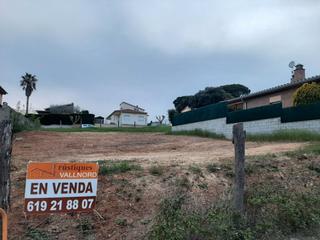 Terreny residencial a Fornells de la Selva. Bonita y soleada parcela