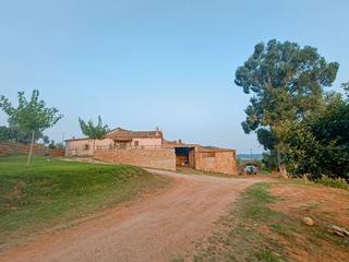 Casa a Sant Gregori. Maravillosa finca a 15 minutos de girona!