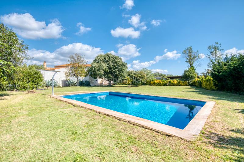 Foto becdaa62-cd28-444f-b1f5-3b0853d0235f. Masia a Forallac