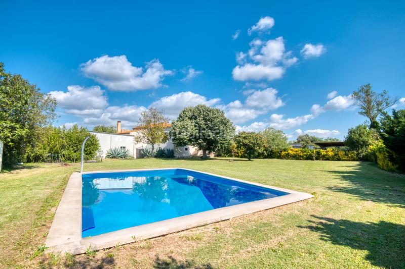 Foto e2162613-ce74-4b6d-80ac-7921cee4215f. Masia a Forallac