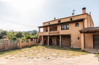 Masia  Diseminado afores. Bonita finca a 10 minutos de girona!