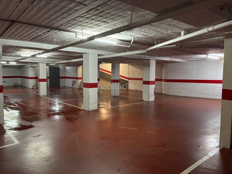 Foto bcee86ad-32ab-4597-b3ae-044a6157cbc7. Parking coche 2 plazas de parquin juntas! en La Devesa Girona