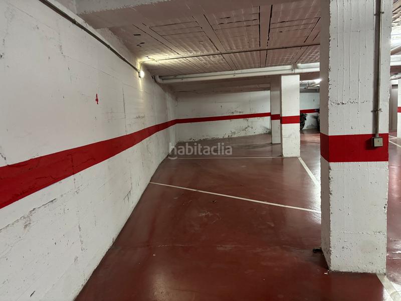 Foto cd569c9c-ca8b-4599-8dbd-448ee4e30cc1. Parking coche 2 plazas de parquin juntas! en La Devesa Girona