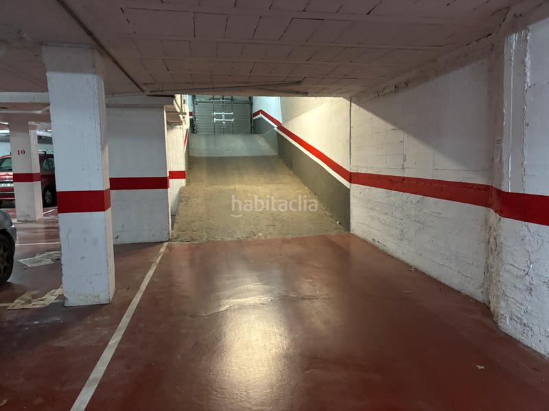 Foto f7f3f602-9b17-41ea-ba75-1bb4436bad39. Parking coche 2 plazas de parquin juntas! en La Devesa Girona