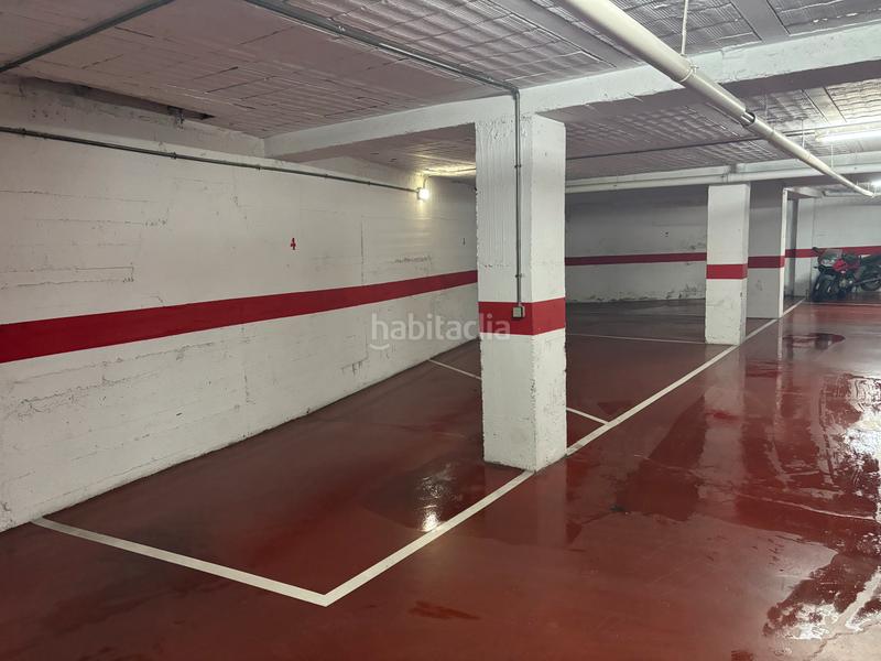 Foto fab8da47-c797-4808-834c-dca98ebf1c3b. Parking coche 2 plazas de parquin juntas! en La Devesa Girona