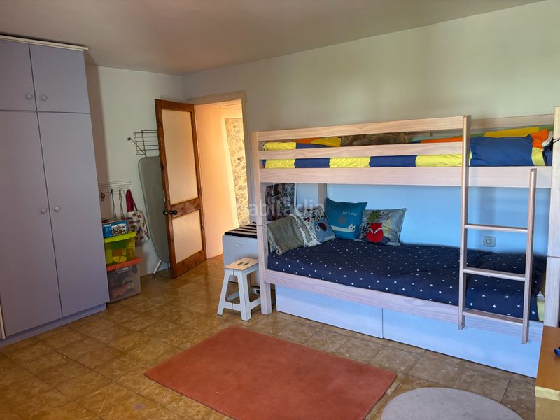 Foto 2249e1c1-9930-4d5c-8697-6e8de7573785. Casa adossada amb xemeneia calefacció a Flaçà