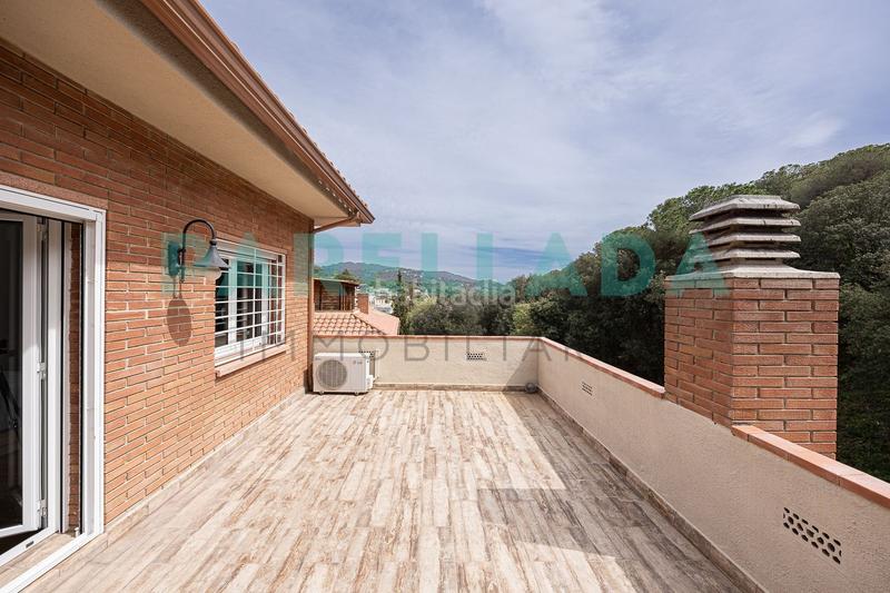 Foto 25cb786b-a818-4894-a72d-4f4a4851ead5. Chalet with heating pool in Alella