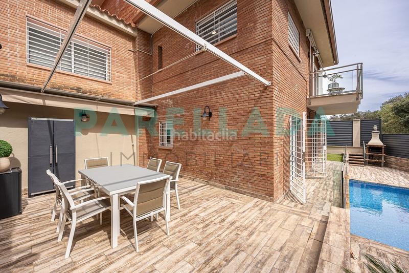 Foto 325d2147-d697-4184-b769-b507257218ee. Chalet with heating pool in Alella