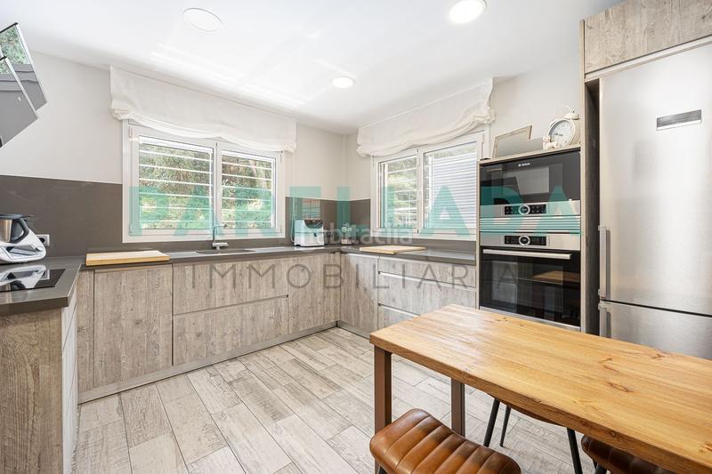 Foto 988302ef-8230-439c-bcd9-7fb061afef7f. Chalet with heating pool in Alella