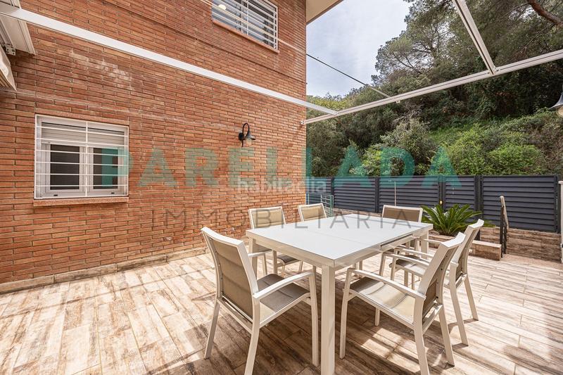 Foto cee20a7a-1e86-4156-b0a1-21f18a0c9503. Chalet with heating pool in Alella