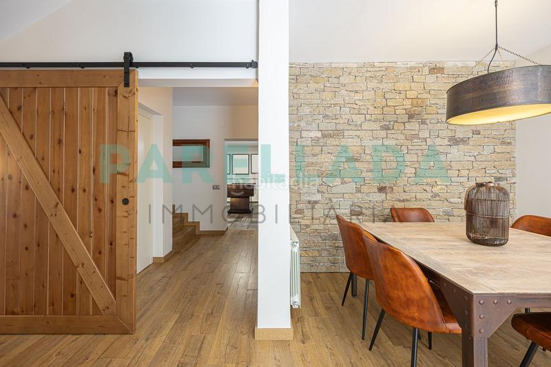 Foto d3927e15-860e-4595-9bed-426c00b4a9ff. Chalet with heating pool in Alella