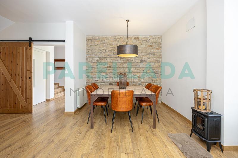 Foto e4cf85f7-2284-4624-ac38-a353116e4687. Chalet with heating pool in Alella