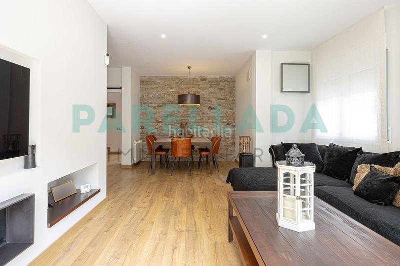 Foto f9902be2-30cf-4928-bdd0-9a936074ce08. Chalet with heating pool in Alella