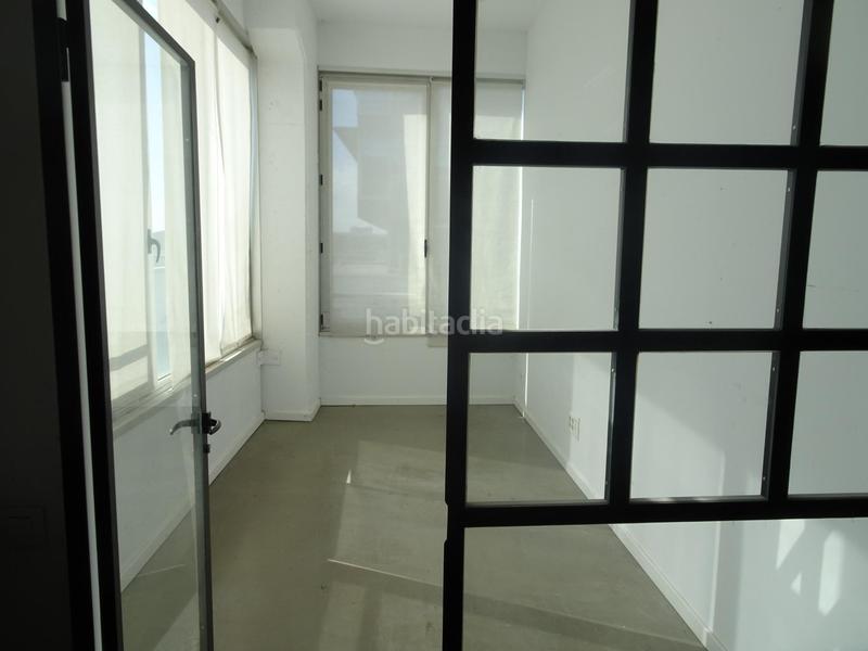 Foto 1a652b5d-3ce4-4680-8bb1-8896a348eb42. Nave industrial nave en venta en las guixeres en Pomar Badalona