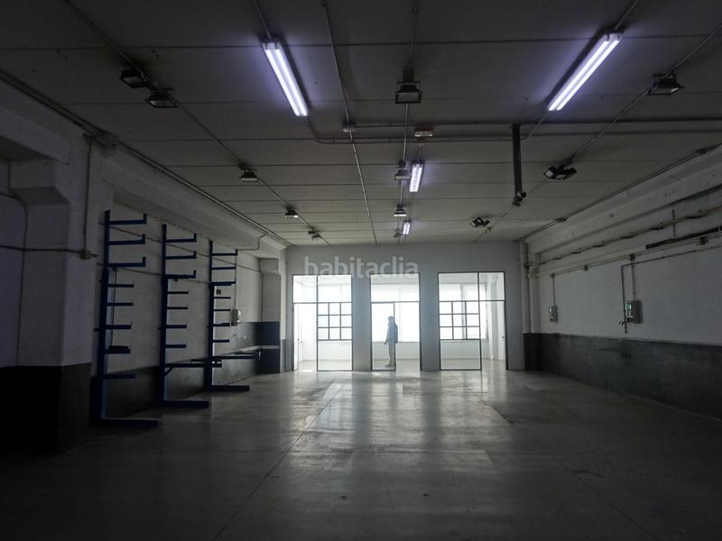 Foto 6148e083-7401-4d43-b7f9-5c32e2e327d6. Nave industrial nave en venta en las guixeres en Pomar Badalona