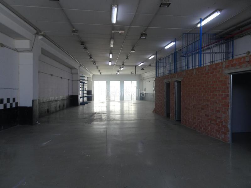 Foto b4e9b07e-b0a5-40b8-bdb0-ca7eda1069e0. Nave industrial nave en venta en las guixeres en Pomar Badalona