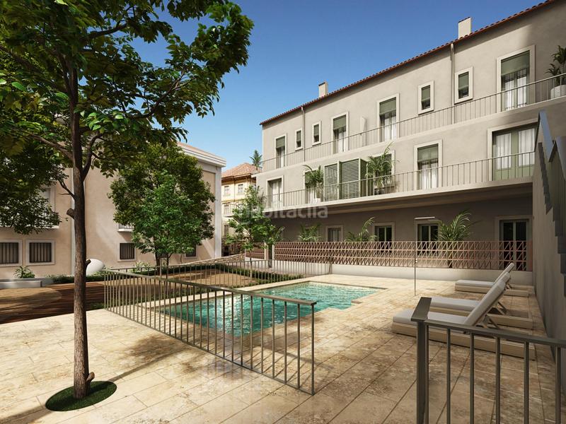 Foto 0ec587ee-baea-4fc7-a68b-557f18eabab2. Reihenhaus mit heizung pool in Centre Badalona