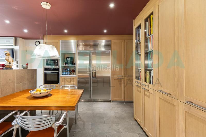 Foto 411ab6a1-d23c-487e-9301-6433d07073c3. Chalet impresionante casa en el Mas Ram en Mas Ram Badalona