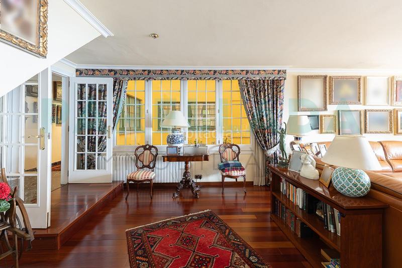 Foto 45537d5e-b472-45af-8814-42192a492bef. Chalet impresionante casa en el Mas Ram en Mas Ram Badalona