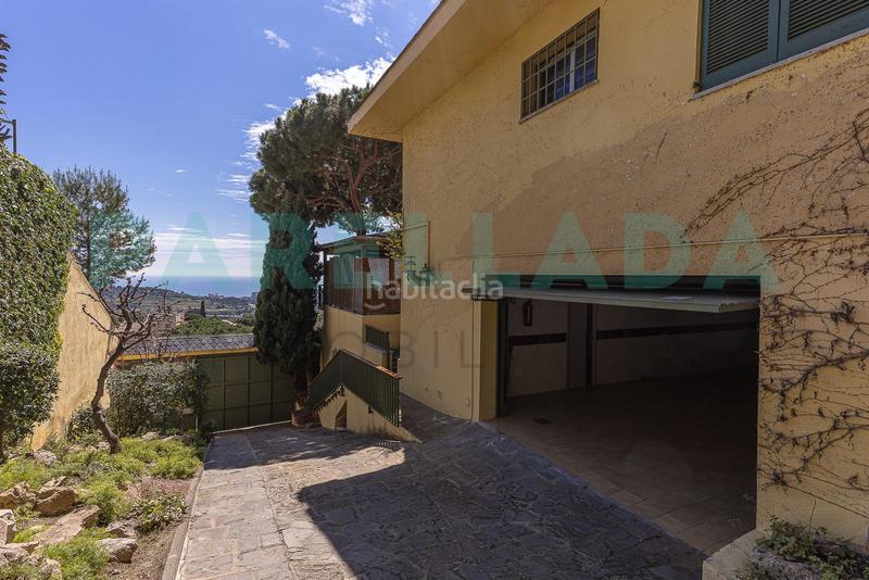 Foto 45c7dcf9-5e88-4d0e-ba82-1a044dfda82c. Chalet impresionante casa en el Mas Ram en Mas Ram Badalona