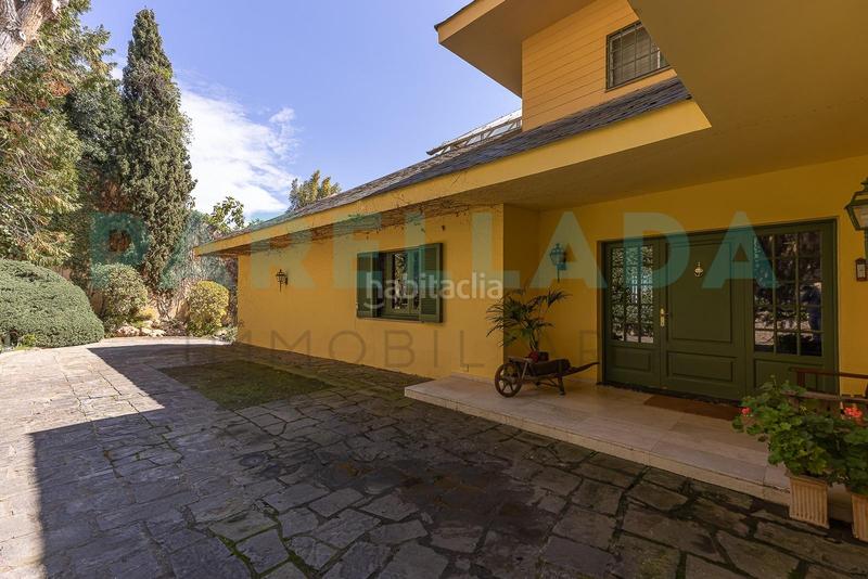 Foto 5520a4eb-d78f-480e-9221-b7fe760c571e. Chalet impresionante casa en el Mas Ram en Mas Ram Badalona