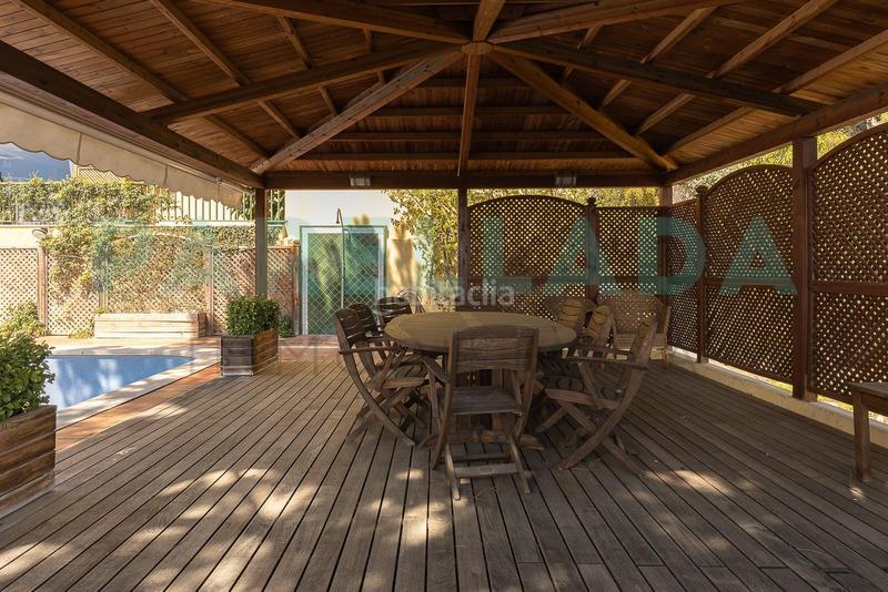 Foto bf9566d1-49ac-4508-9523-a35fbb483730. Chalet impresionante casa en el Mas Ram en Mas Ram Badalona