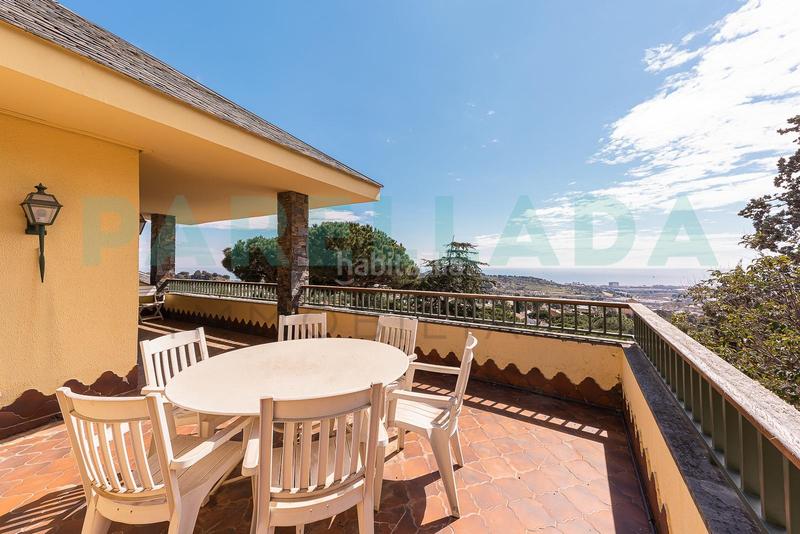 Foto d2eb9ad4-0095-4a29-9a5b-37d0f120d8d1. Chalet impresionante casa en el Mas Ram en Mas Ram Badalona