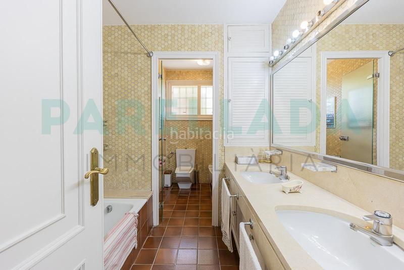 Foto d78f2350-393a-4111-9594-685f3e7bed2e. Chalet impresionante casa en el Mas Ram en Mas Ram Badalona