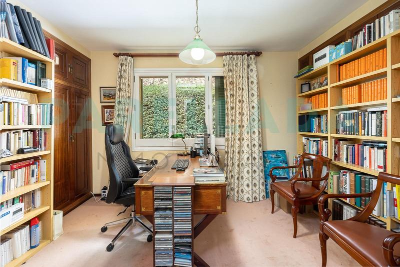 Foto d857a8d9-b34e-495a-b605-8ccf946441b4. Chalet impresionante casa en el Mas Ram en Mas Ram Badalona