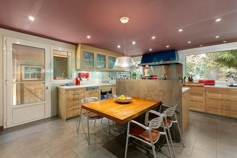 Foto e65aa234-77d3-49d3-bd8f-28319f0511d2. Chalet impresionante casa en el Mas Ram en Mas Ram Badalona