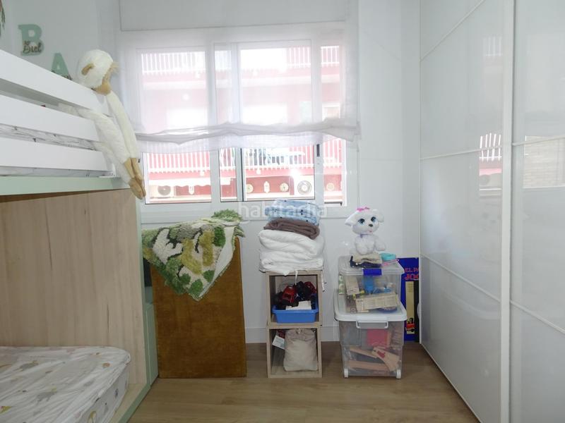 Foto 5ab3dc09-e2e2-4e05-b972-fc4a45d3d360. Alquiler ático atico en alquiler en el centro con gran terraza en Badalona