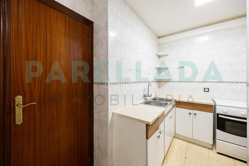 Foto 55f787e1-59d9-48d6-93be-ba61c5b5ecb9. Piso  en venta para reformar en Bufalà en Bufalà Badalona