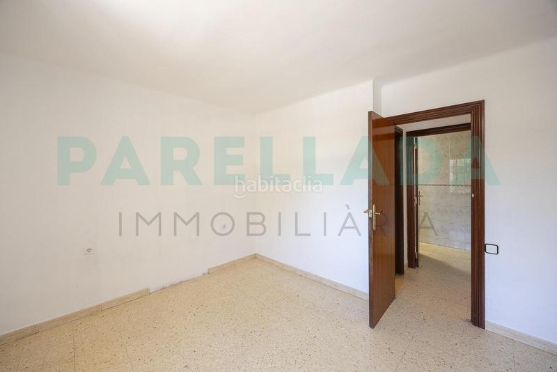 Foto 6d16c6e3-6cfa-4155-a81a-096a9badcd96. Piso  en venta para reformar en Bufalà en Bufalà Badalona