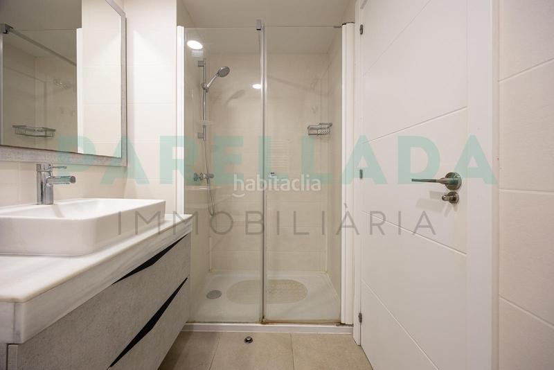 Foto fad28c22-07f7-4377-a798-8efd42ca69df. Àtic amb calefacció aparcament a La Catalana Sant Adrià de Besòs
