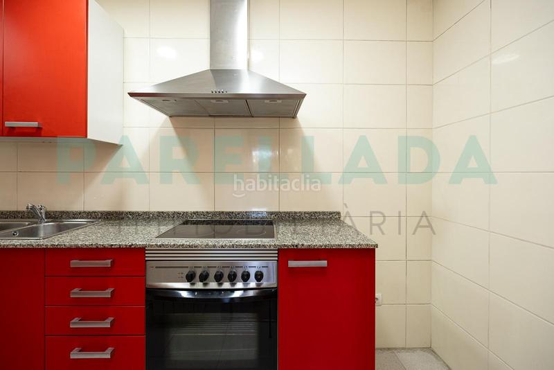 Foto 7e46af30-ba10-45ab-a559-88dcd574863b. Pis amb calefacció aparcament a Canyadó Badalona