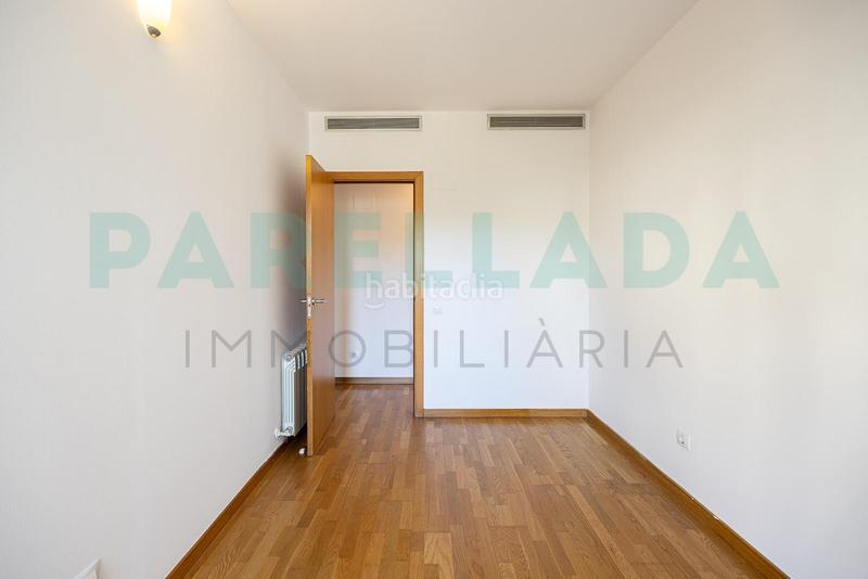 Foto 9dd45030-1216-4600-abb1-fdc9be40c988. Pis amb calefacció aparcament a Canyadó Badalona