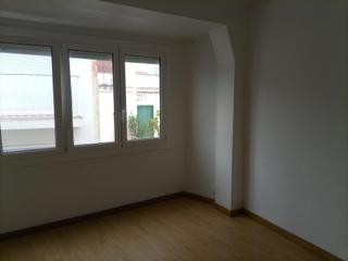Casa  Calle cortijo. Casita en venta para reformar centro de badalona