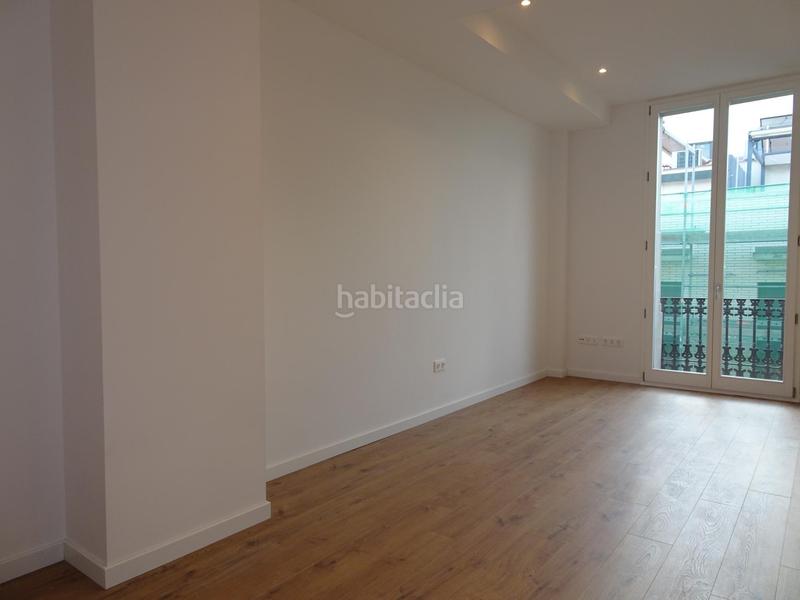 Foto f2cf6dac-852a-4a4b-9459-4e5b685199f9. Location duplex avec chauffage dans Centre Badalona