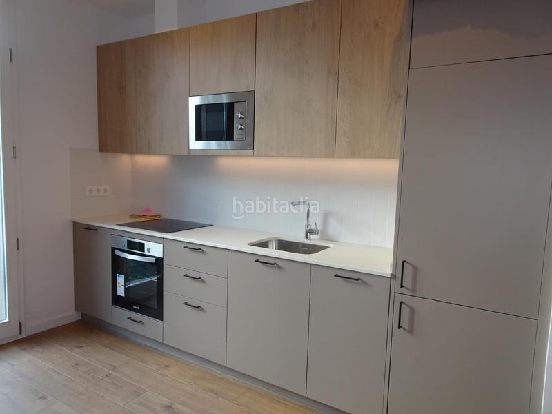 Foto 021a1b53-0589-4a80-83c5-244d22282501. Miete zweistöckige wohnung mit heizung in Centre Badalona
