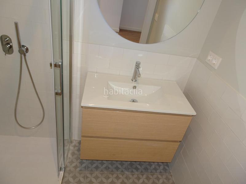 Foto bc36c5e1-536e-45de-8feb-0f53e5f2f32e. Miete zweistöckige wohnung mit heizung in Centre Badalona