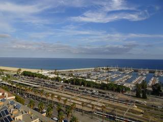 Location Appartement à Eixample. Vivienda con acabados y vistas de lujo en mataró